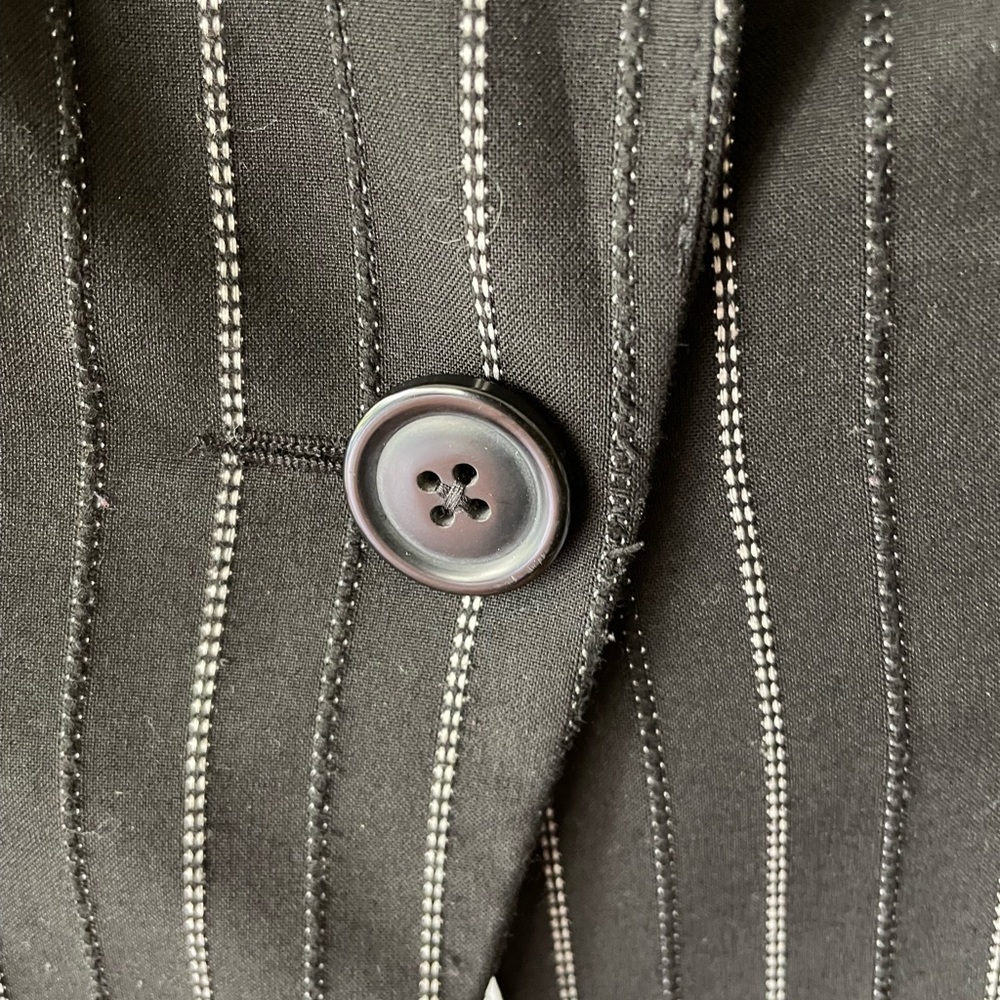 Express Jacket Size 0 - Picture 5 of 13